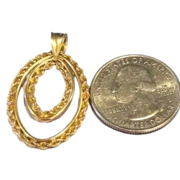 Large 14k Gold Rope Design Pendant - Picture 3 of 11